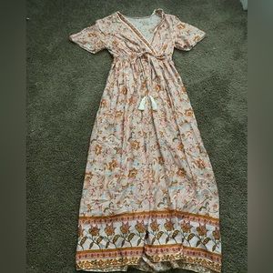 gorgeous patterned dress!! NEVER WORN!!